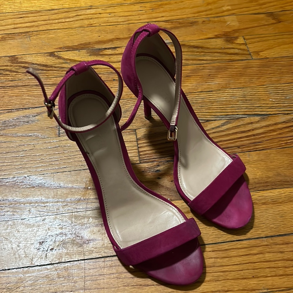 Hot darker pink suede heels.